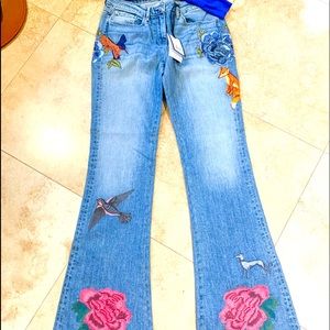 Embroidered boho jeans🌸💙🌟